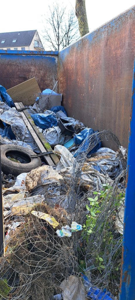 rund acht Kubikmeter Müll gesammelt